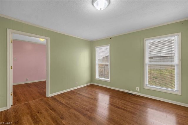 1006 Silver Avenue, Greensboro, NC 27403