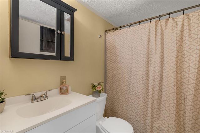 1006 Silver Avenue, Greensboro, NC 27403