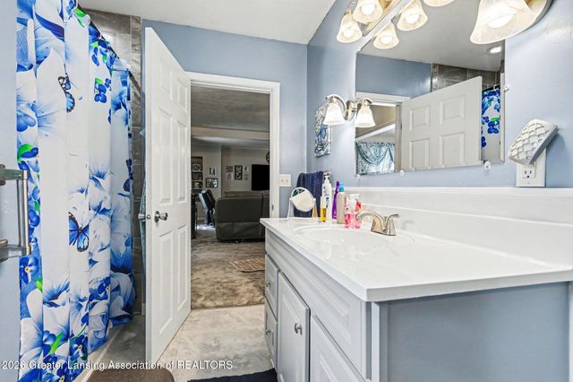 665 N Clinton Trail, Charlotte, MI 48813