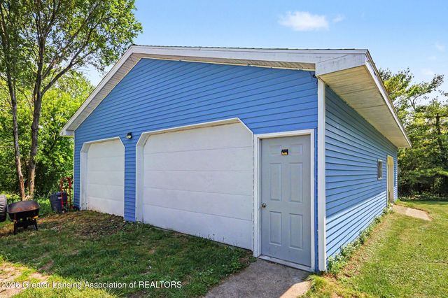 665 N Clinton Trail, Charlotte, MI 48813