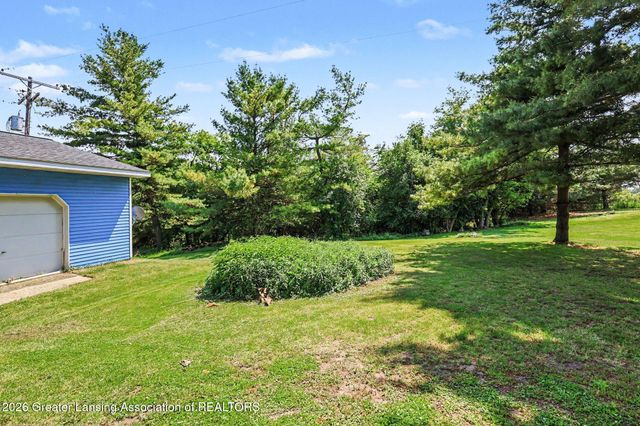 665 N Clinton Trail, Charlotte, MI 48813