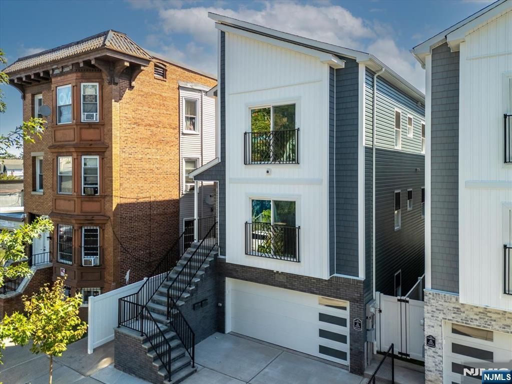 192 Amherst Street, East Orange, NJ 07018