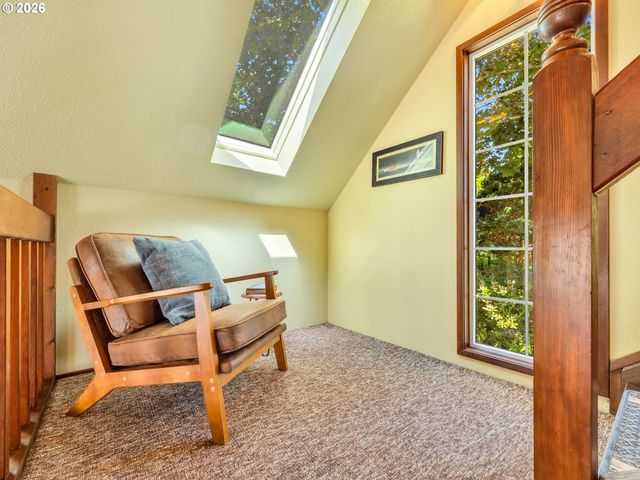 643 5TH St, Gearhart, OR 97138