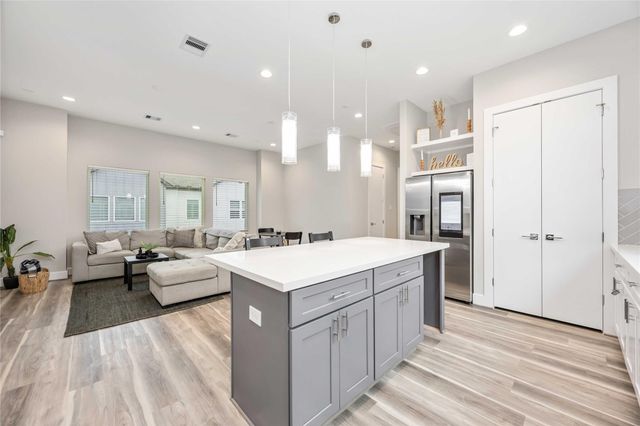 2611 Huntington Creek Lane, Houston, TX 77093