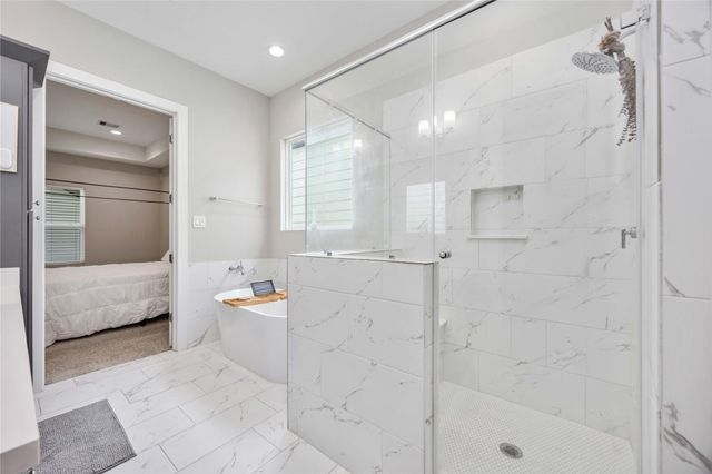 2611 Huntington Creek Lane, Houston, TX 77093