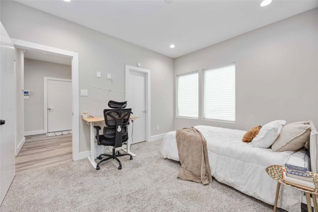 2611 Huntington Creek Lane, Houston, TX 77093