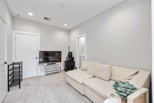 2611 Huntington Creek Lane, Houston, TX 77093