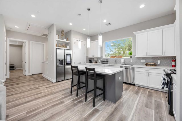 2611 Huntington Creek Lane, Houston, TX 77093