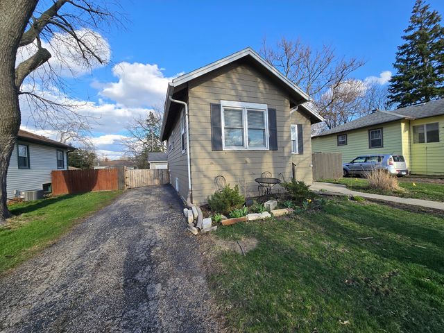 185 S Pick Avenue, Elmhurst, IL 60126