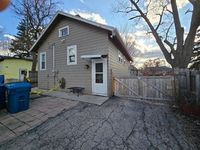 185 S Pick Avenue, Elmhurst, IL 60126