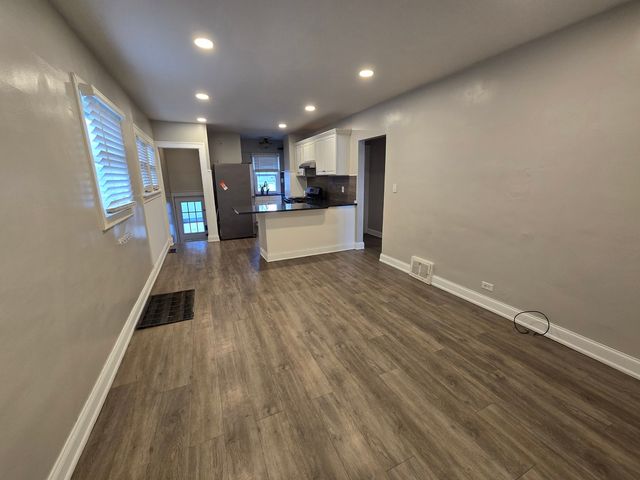 185 S Pick Avenue, Elmhurst, IL 60126