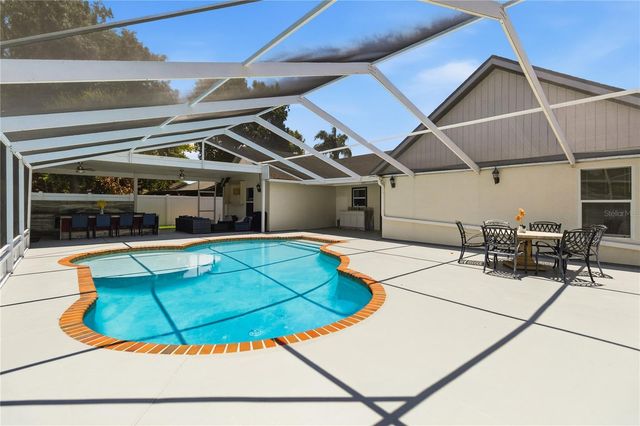 8055 LESIA CIRCLE, Orlando, FL 32835