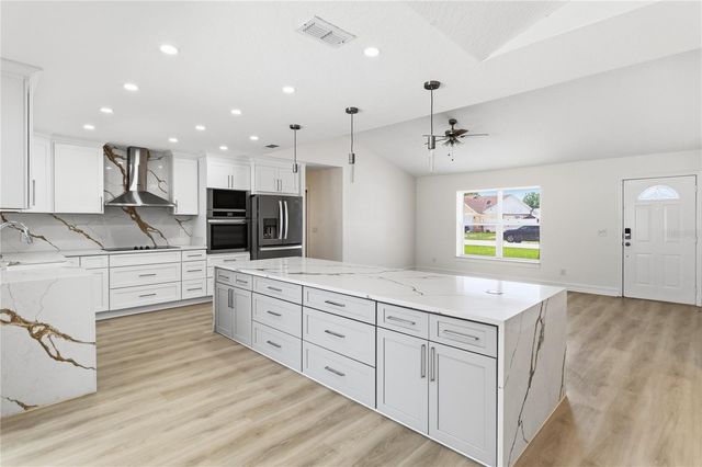 8055 LESIA CIRCLE, Orlando, FL 32835