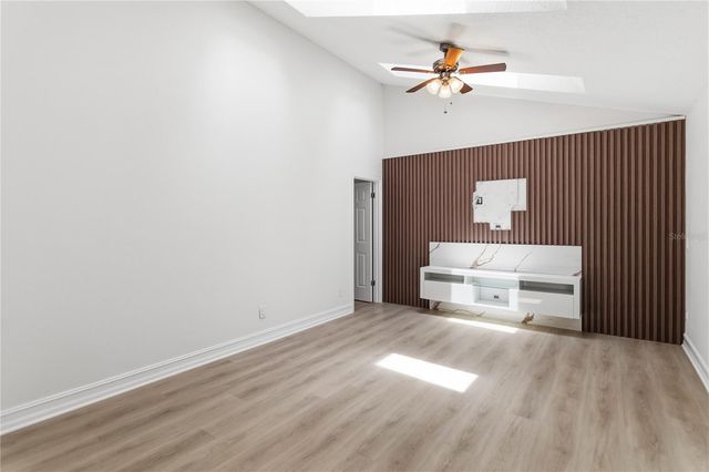 8055 LESIA CIRCLE, Orlando, FL 32835