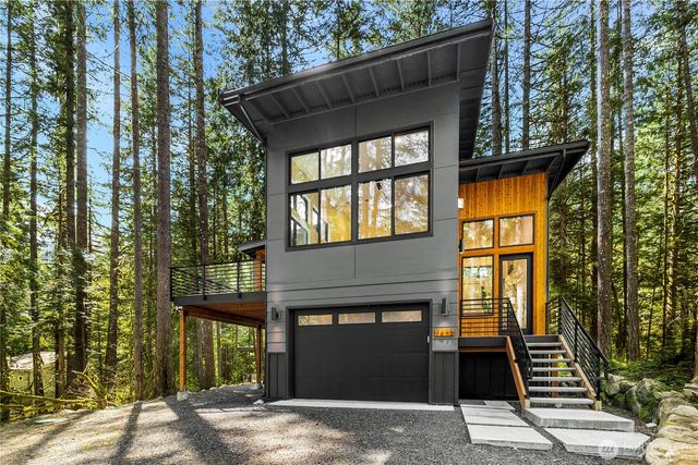 7475 Canyon View Drive, Deming, WA 98244
