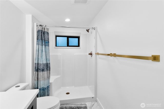 7475 Canyon View Drive, Deming, WA 98244