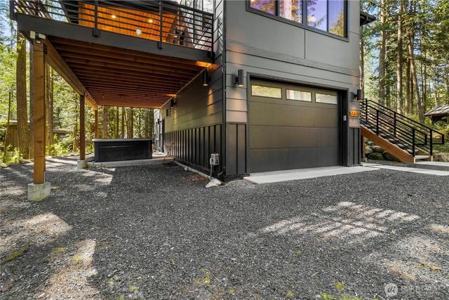 7475 Canyon View Drive, Deming, WA 98244
