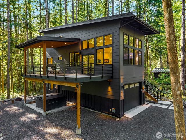 7475 Canyon View Drive, Deming, WA 98244