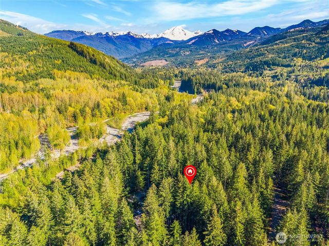7475 Canyon View Drive, Deming, WA 98244