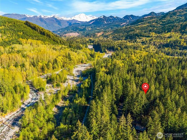 7475 Canyon View Drive, Deming, WA 98244