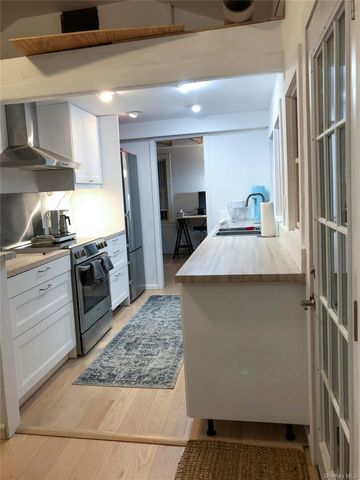 461 White Schoolhouse Road, Rhinebeck, NY 12572