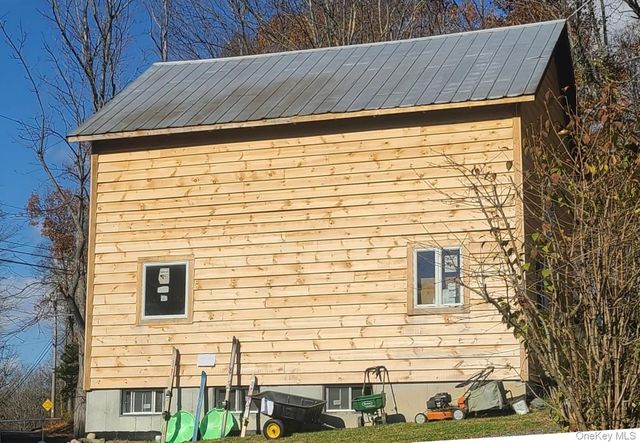 461 White Schoolhouse Road, Rhinebeck, NY 12572