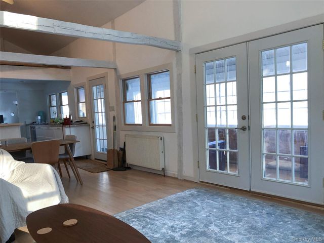 461 White Schoolhouse Road, Rhinebeck, NY 12572