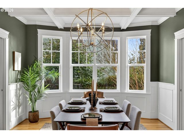 3962 Ne CESAR E CHAVEZ Blvd, Portland, OR 97212