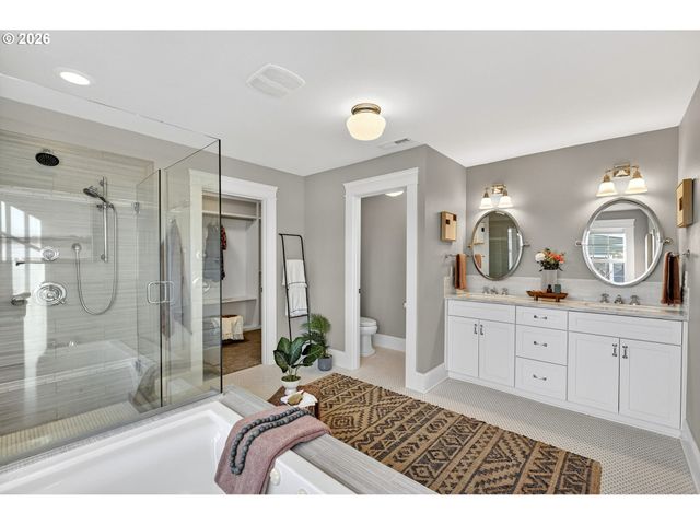 3962 Ne CESAR E CHAVEZ Blvd, Portland, OR 97212