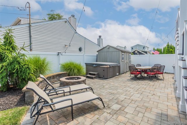401 Little East Neck Road S, Babylon, NY 11702