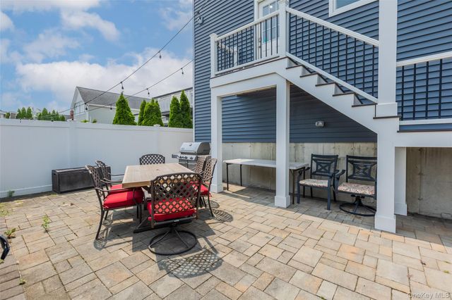 401 Little East Neck Road S, Babylon, NY 11702