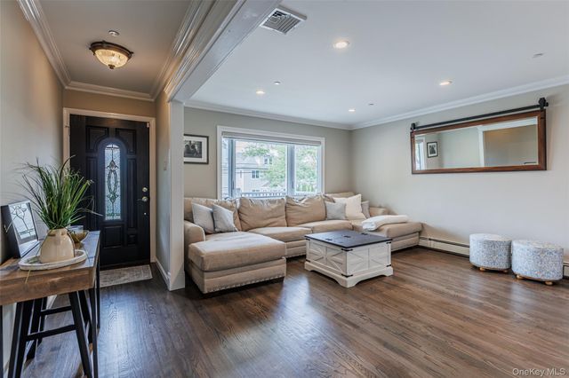 401 Little East Neck Road S, Babylon, NY 11702