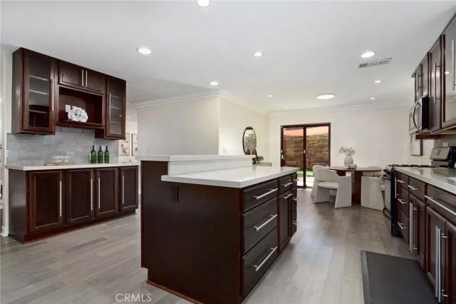 5348 Calatrana Drive, Woodland Hills, CA 91364