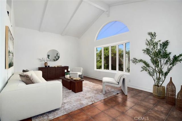 5348 Calatrana Drive, Woodland Hills, CA 91364