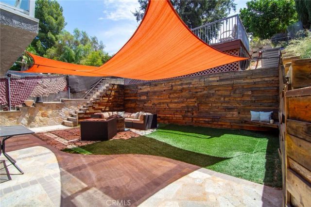 5348 Calatrana Drive, Woodland Hills, CA 91364