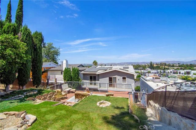 5348 Calatrana Drive, Woodland Hills, CA 91364