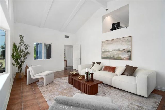 5348 Calatrana Drive, Woodland Hills, CA 91364