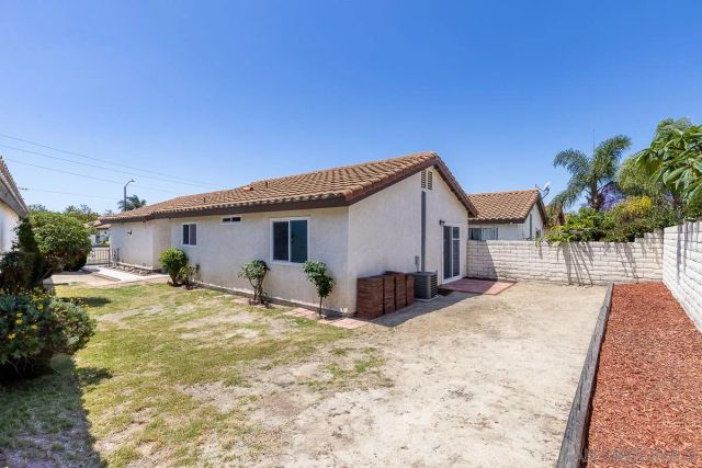 270 SMOKE TREE PLACE, Oceanside, CA 92057