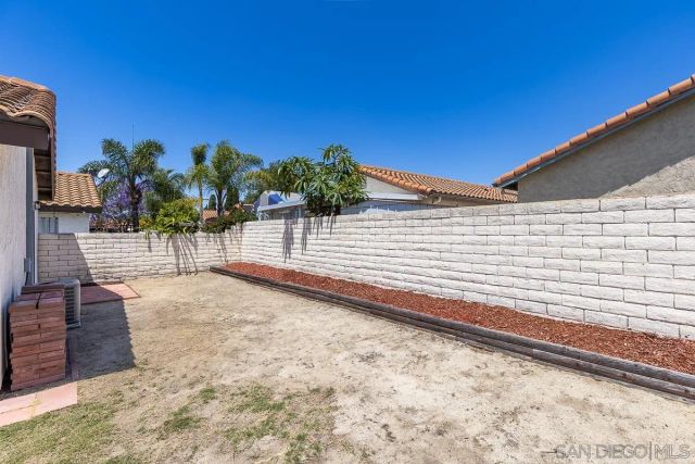 270 SMOKE TREE PLACE, Oceanside, CA 92057