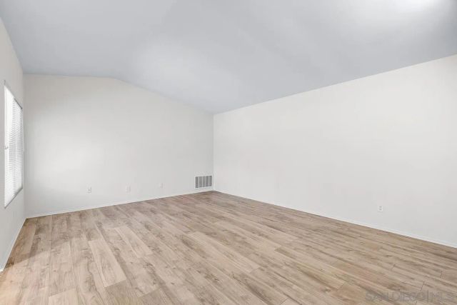 270 SMOKE TREE PLACE, Oceanside, CA 92057