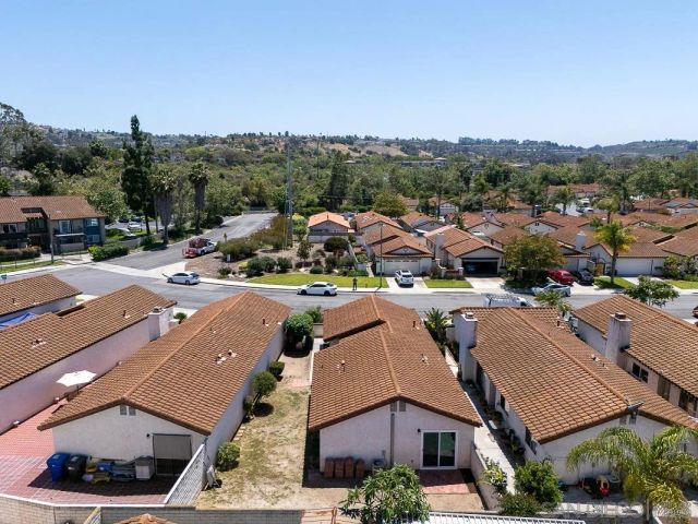 270 SMOKE TREE PLACE, Oceanside, CA 92057