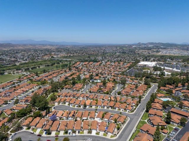 270 SMOKE TREE PLACE, Oceanside, CA 92057