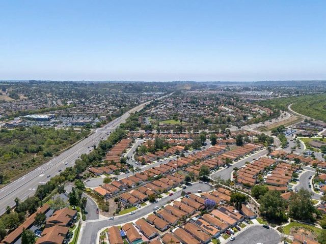 270 SMOKE TREE PLACE, Oceanside, CA 92057