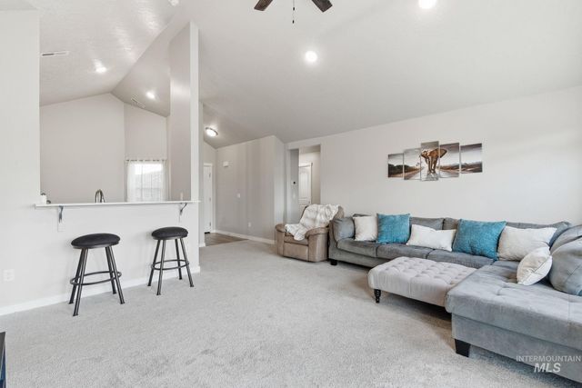 10902 Super Cub Dr., Caldwell, ID 83605