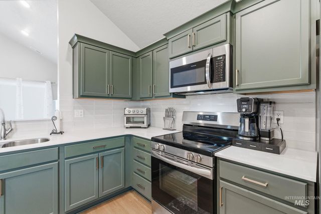 10902 Super Cub Dr., Caldwell, ID 83605