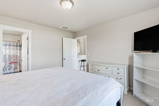 10902 Super Cub Dr., Caldwell, ID 83605