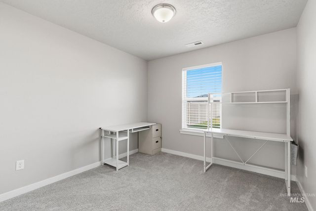 10902 Super Cub Dr., Caldwell, ID 83605