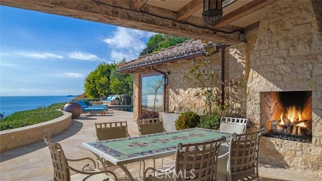 24650 Blue Dane Lane, Malibu, CA 90265