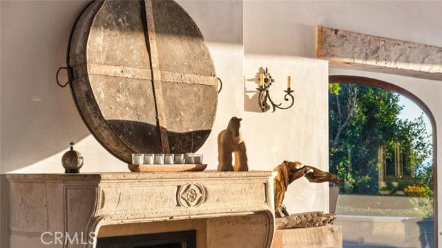 24650 Blue Dane Lane, Malibu, CA 90265