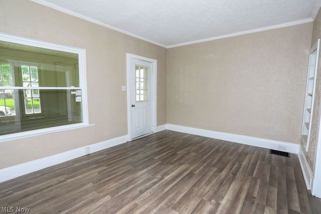 65 N Richview Avenue, Youngstown, OH 44509